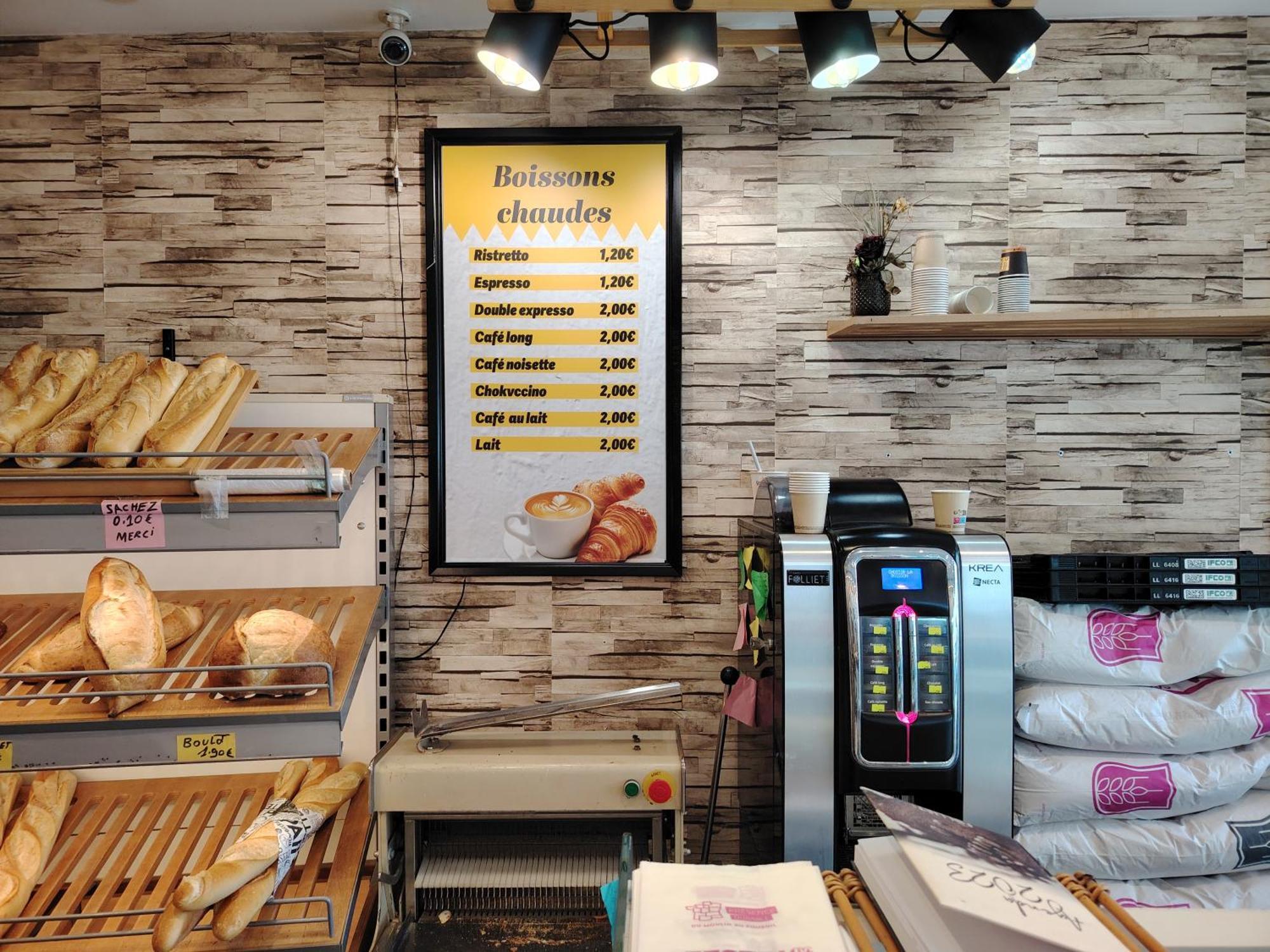 Locatif Gare Europe Souvenir Couette-café *